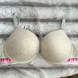Victoria Secret SUPER PUSH up PINK nwot❤️